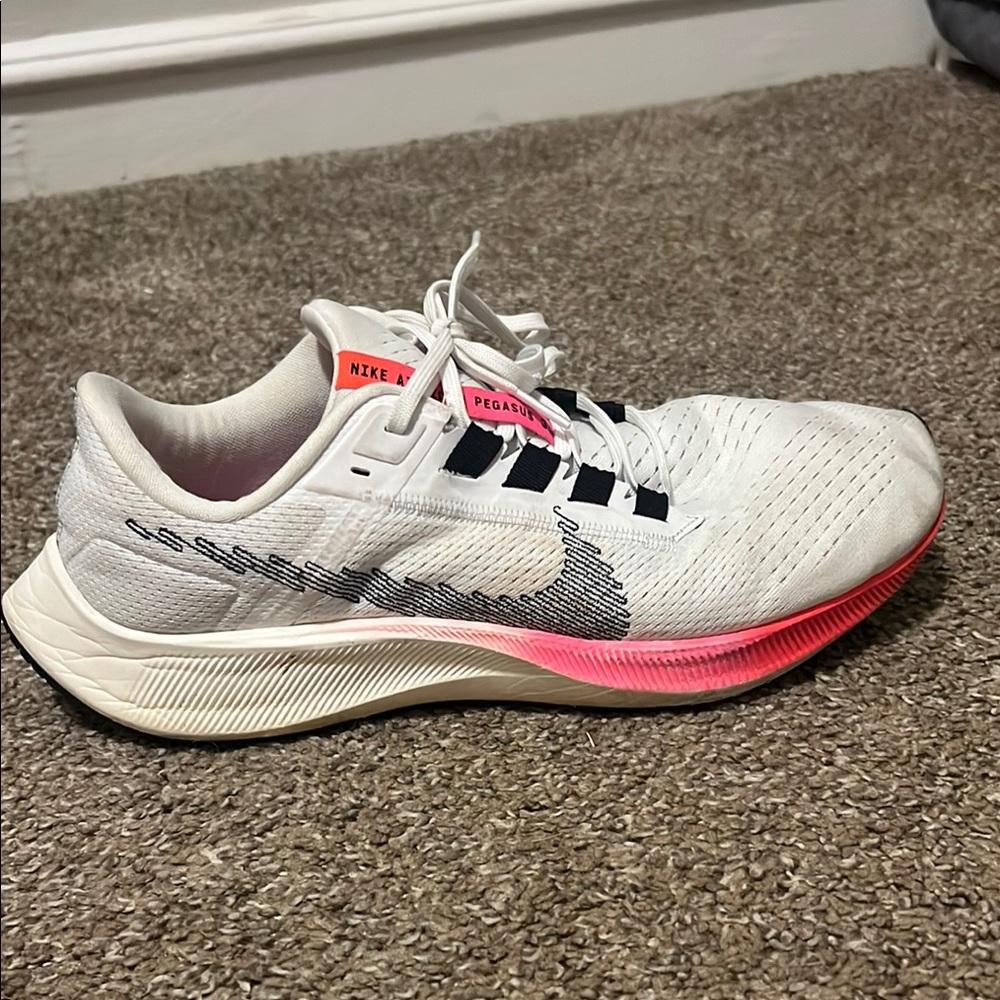 Nike Air Pegasus Running shoe. Good Condition